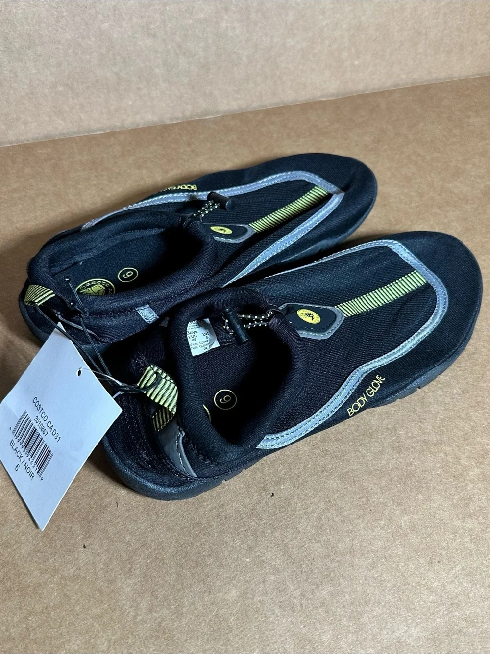 Boys Water Shoes Size 6, Black, Quick-Dry Slip-On, New